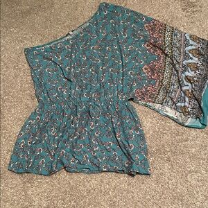 NWOT White Birch Teal Floral Top with Patterned Sleeve